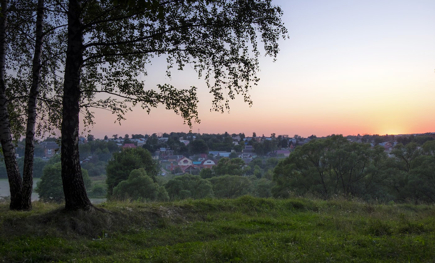 Жаркий вечер в пригороде