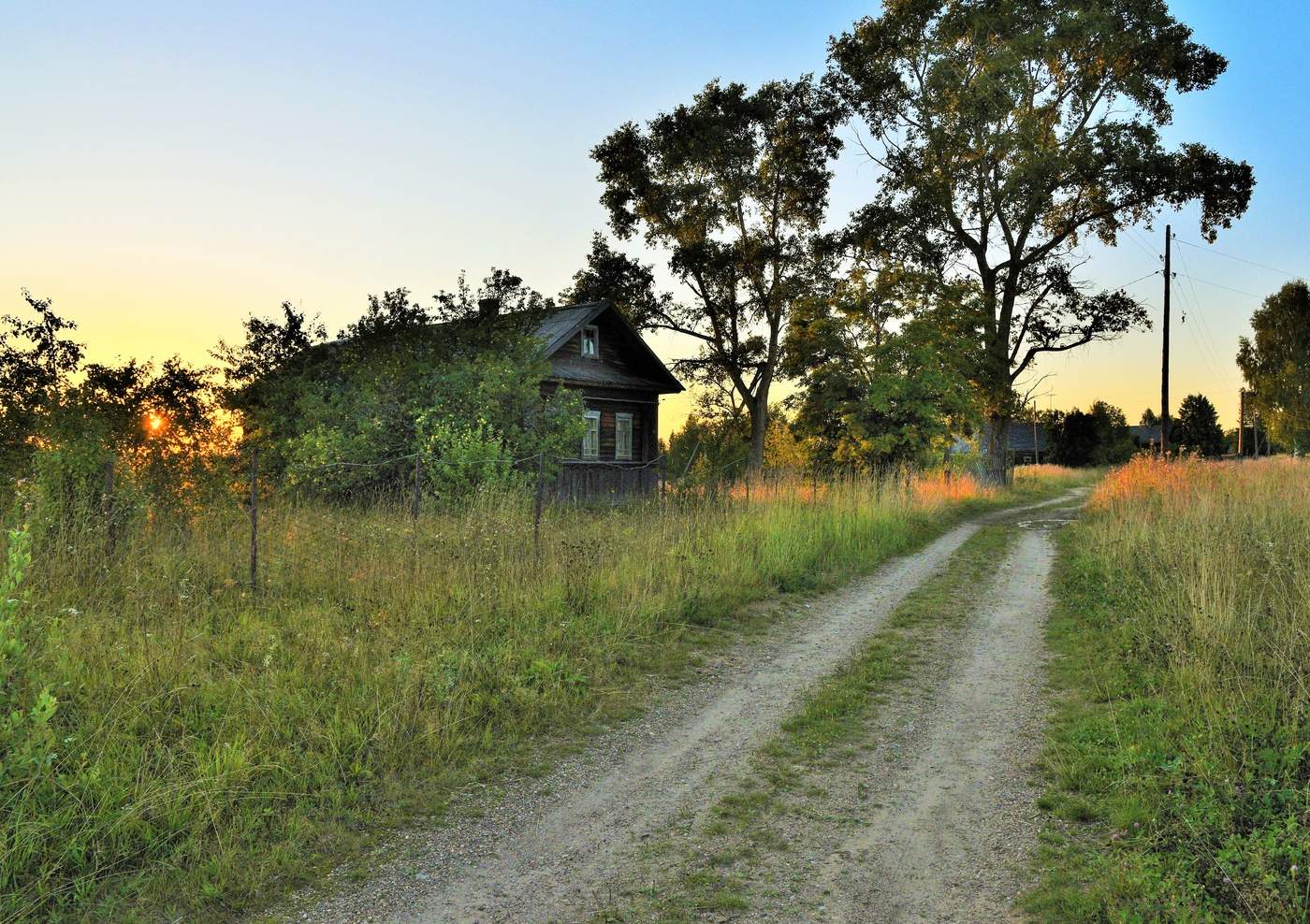 Теплынь, воздух - молоко парное