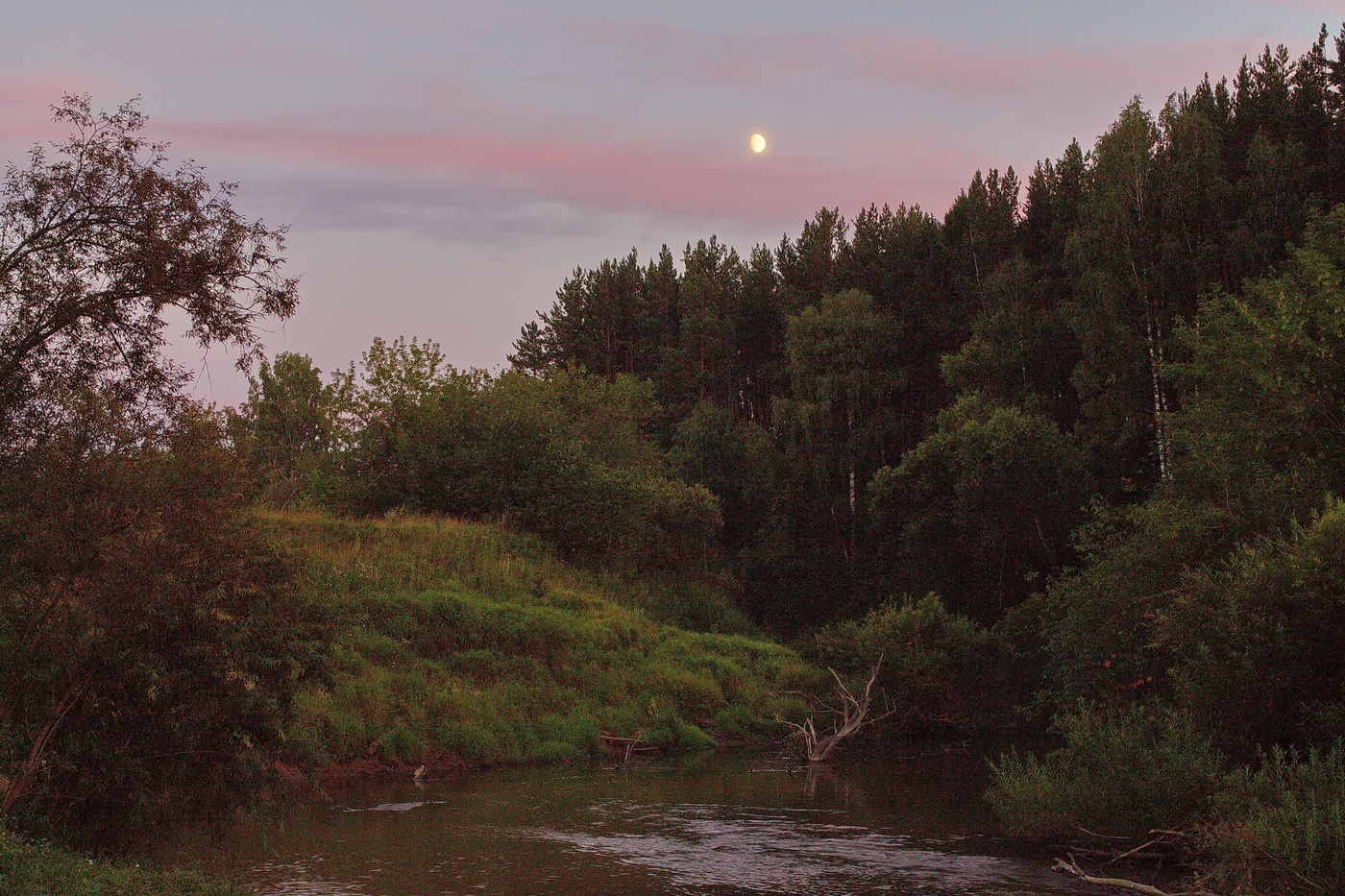 АВГУСТОВСКИЙ ВЕЧЕР