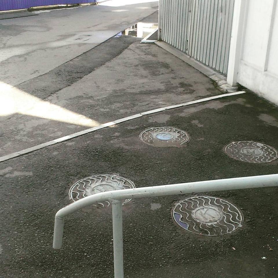 Чугунные люки и прочие штуки