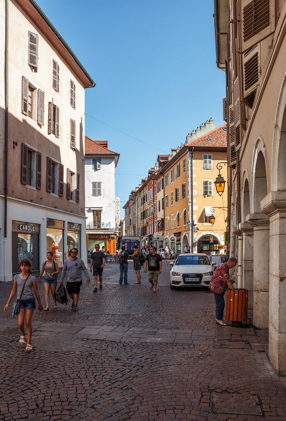 Анси. Уличная зарисовка