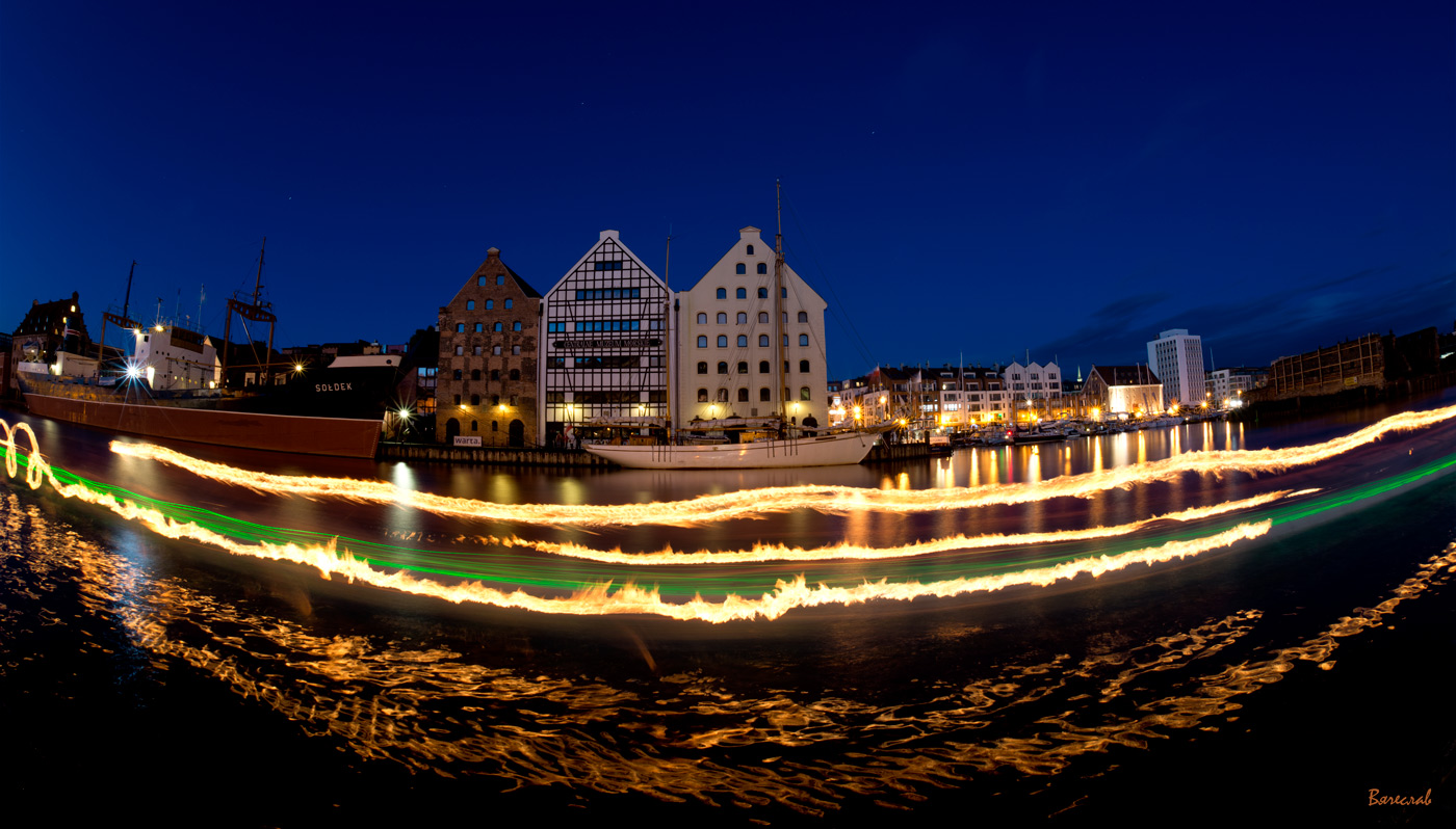 Город не спит