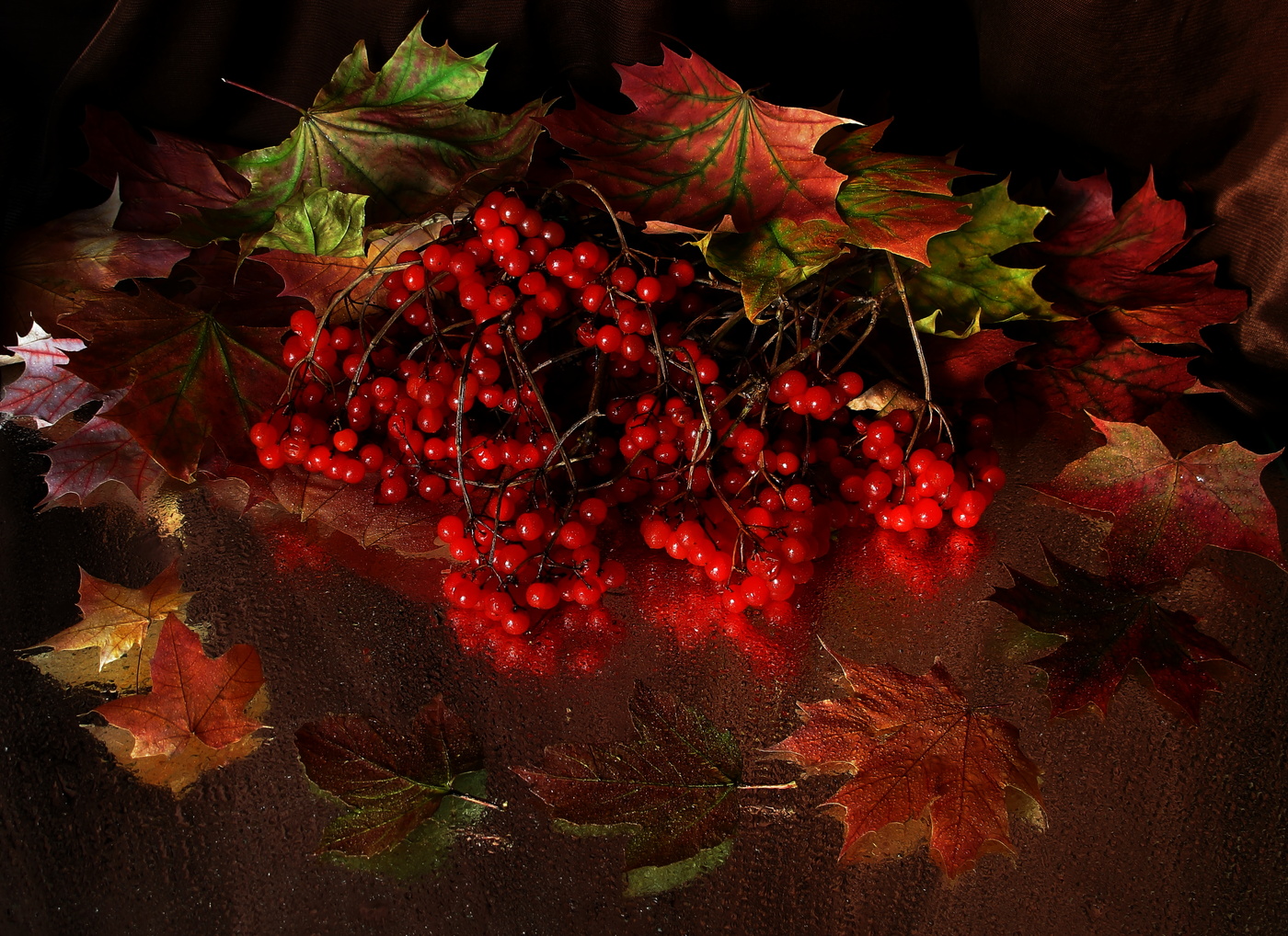 Закружила листва золотая