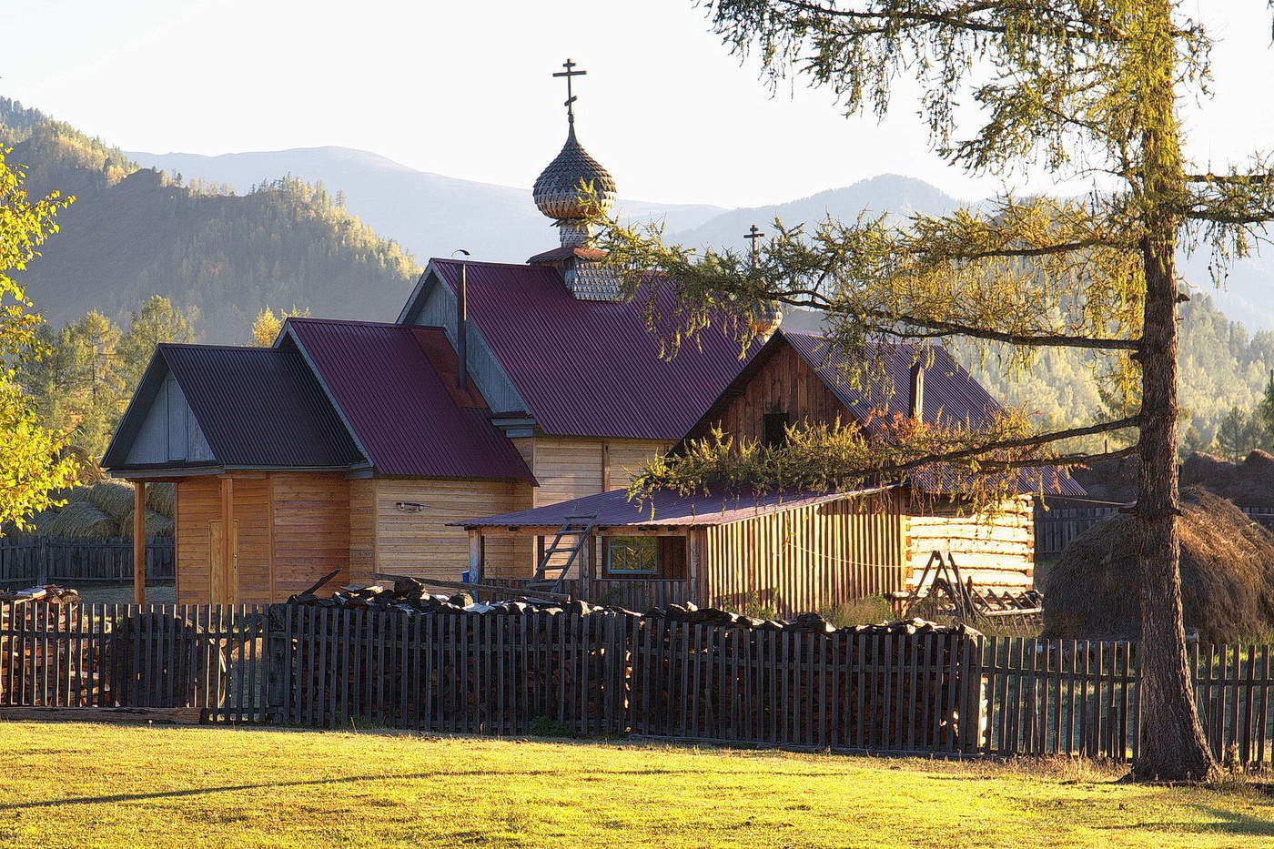**ОСЕННЕЕ УТРО.*