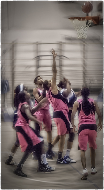 Под кольцом