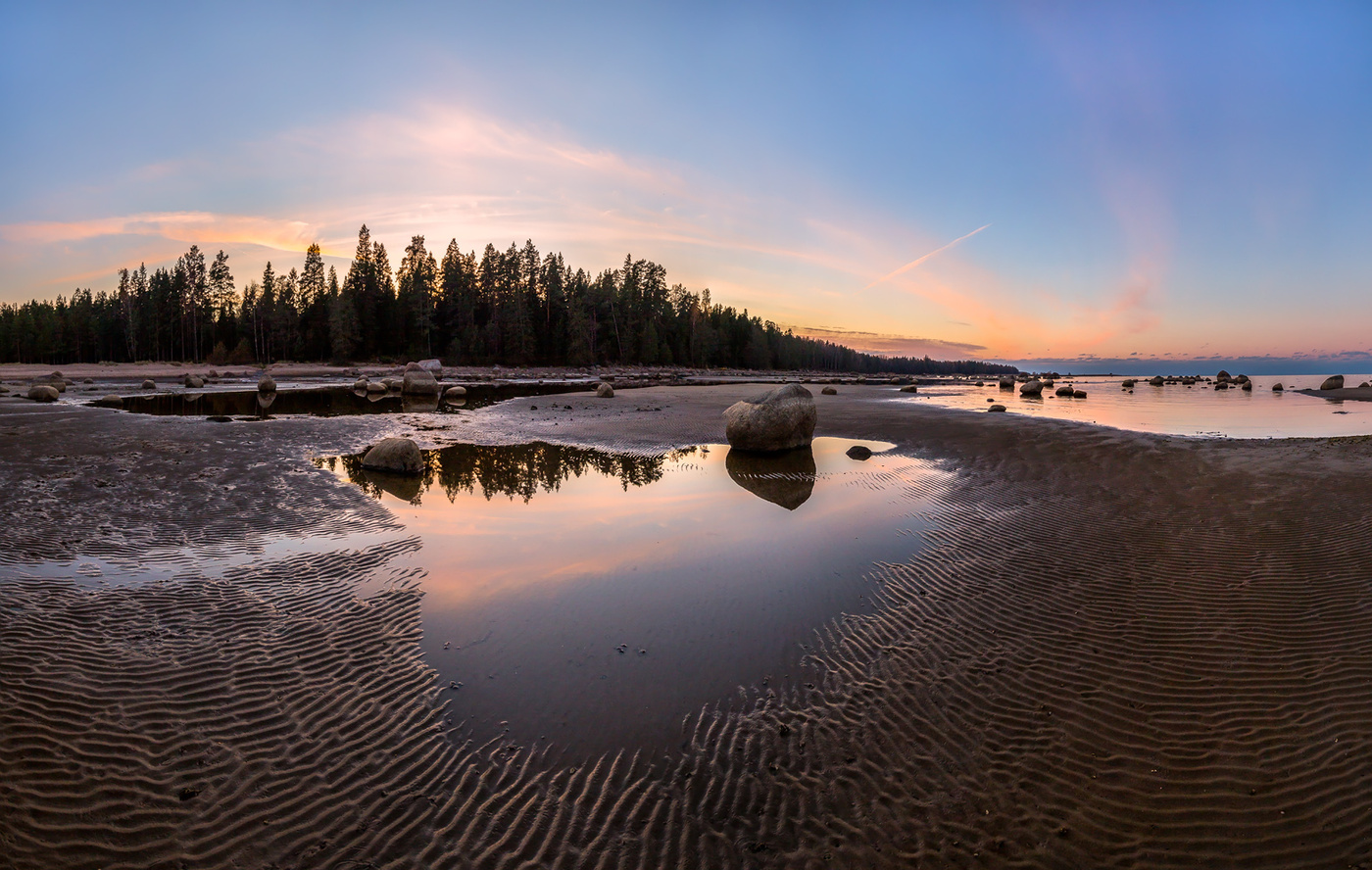 Отступила вода.