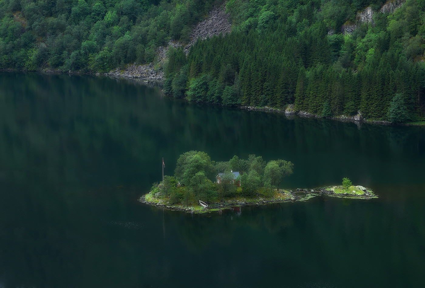 Про остров ... для одиноких...