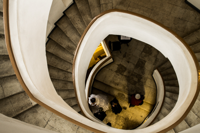 Вот новый поворот