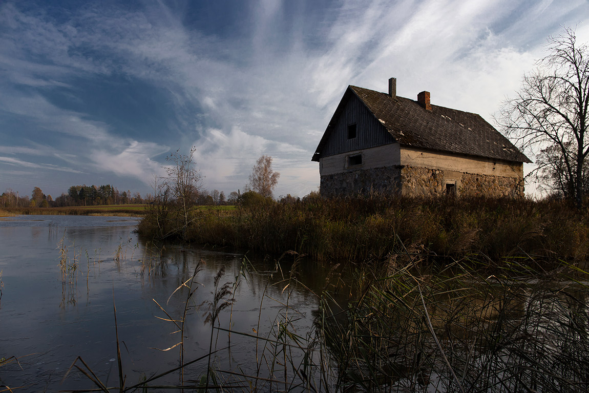 Дом на канале
