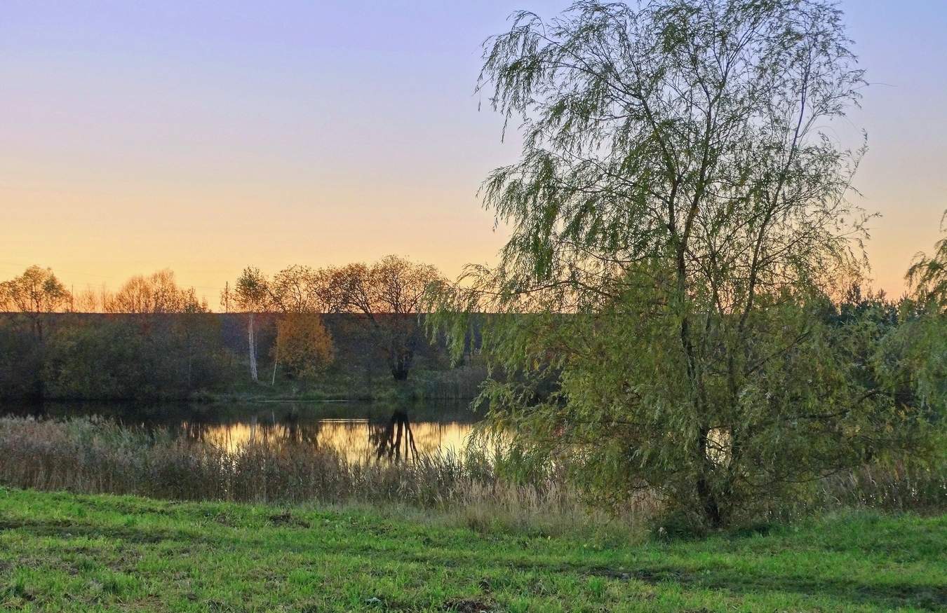 Угасающий осенний вечер