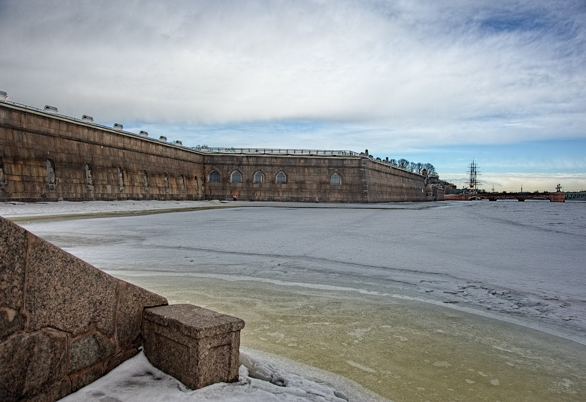 Древние камни