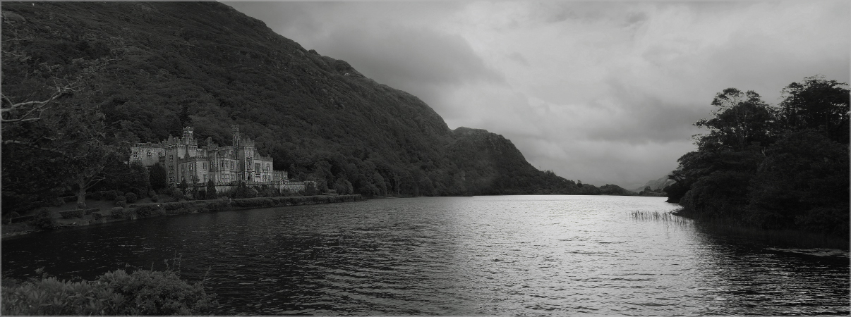 Дача у пруда