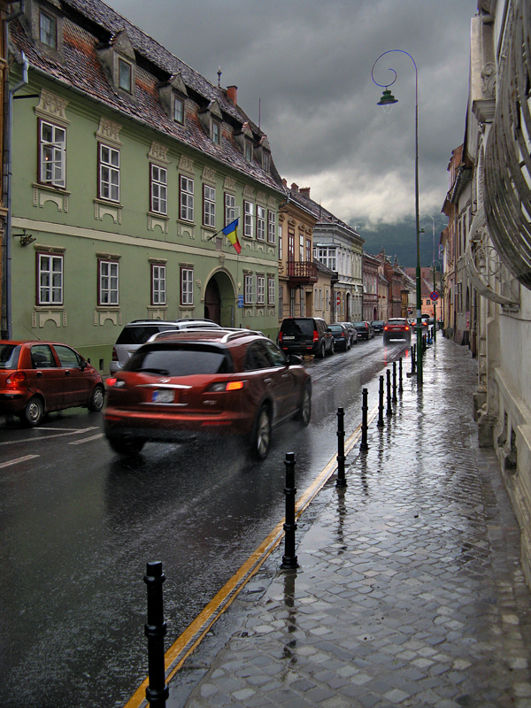 И дождь смывает все следы...