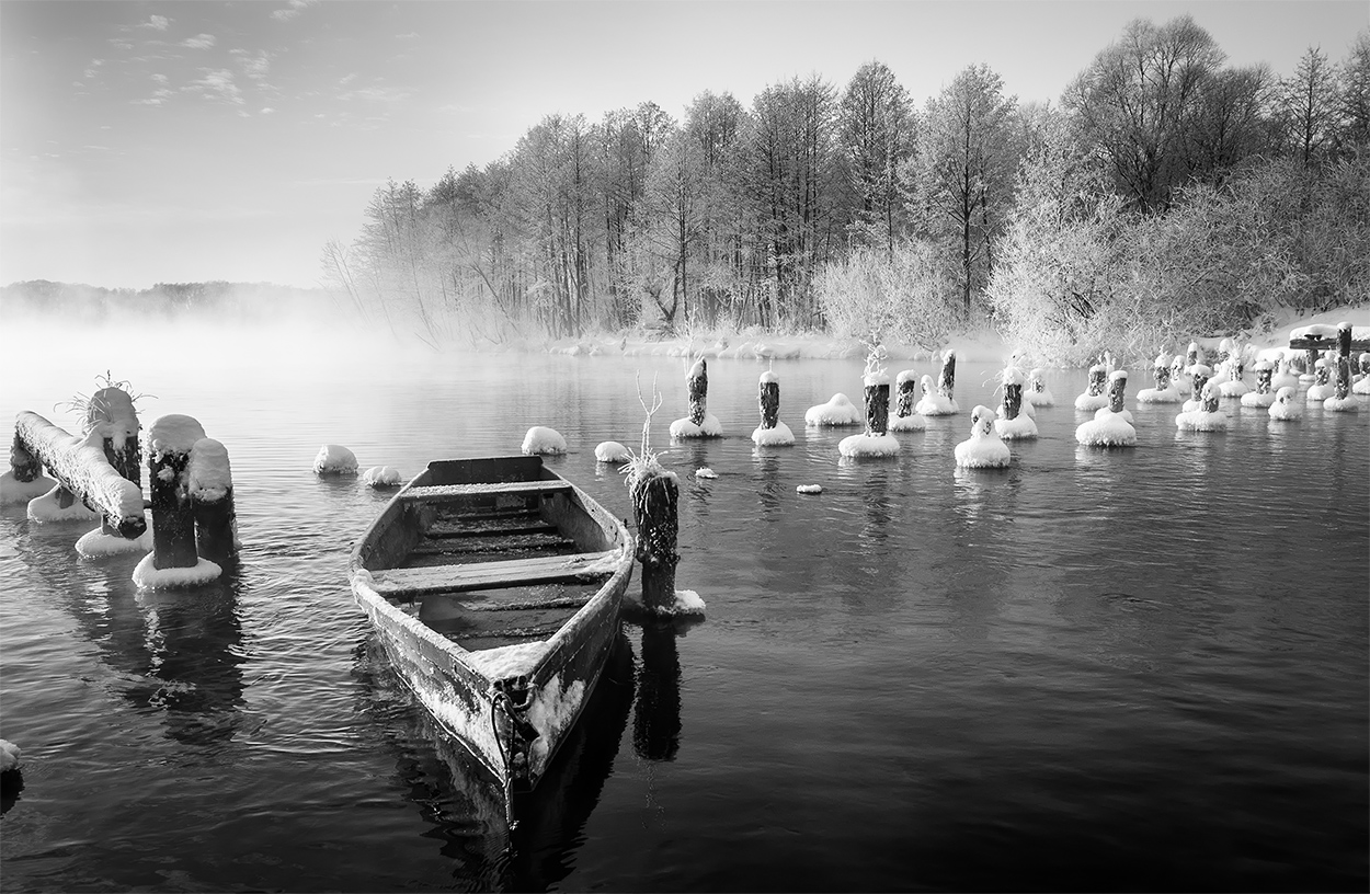 Утро на озере.