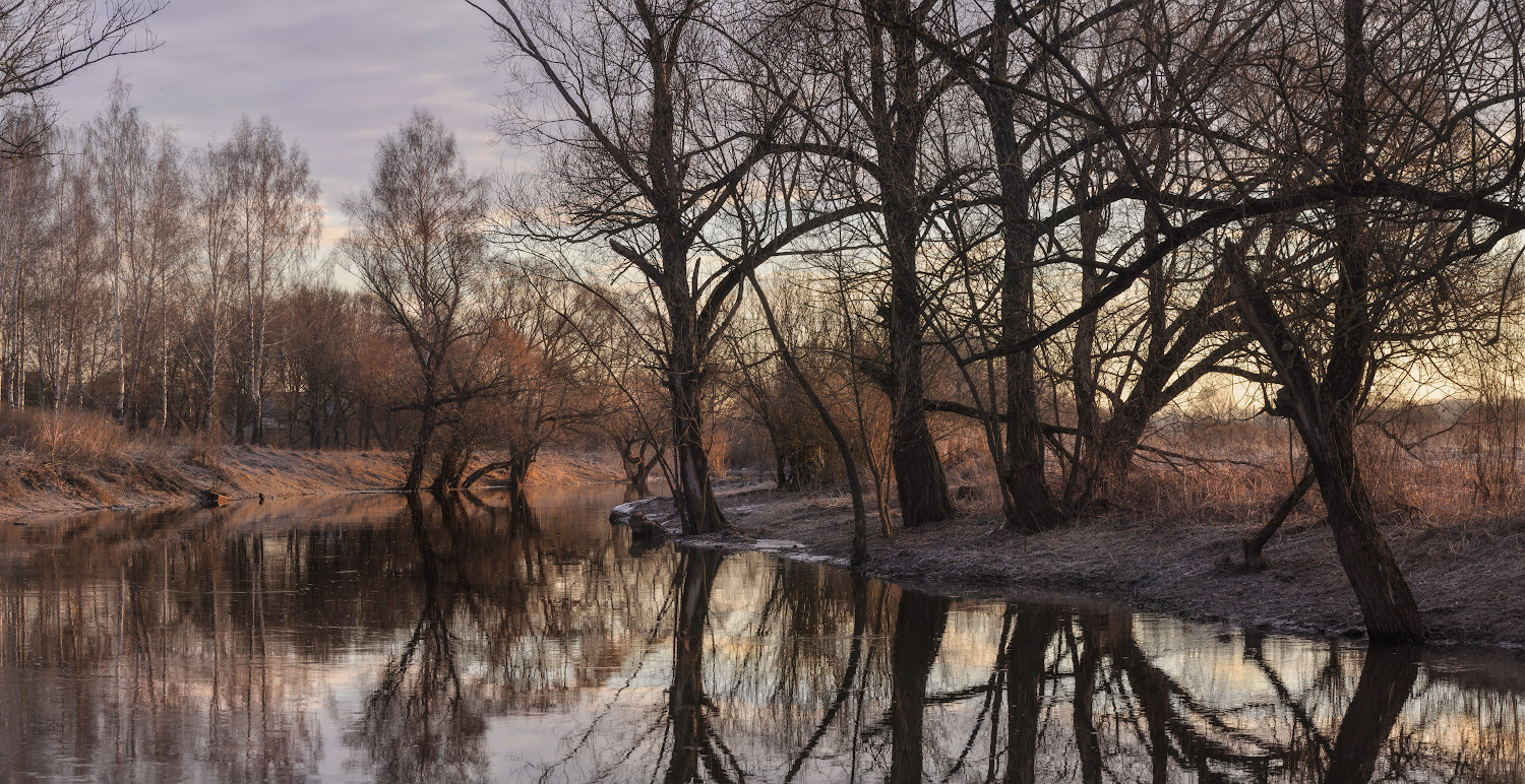 Весенним утром на реке