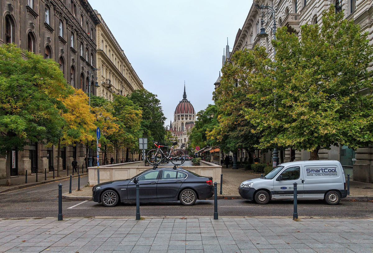 "Белка" (человечек) в колесе