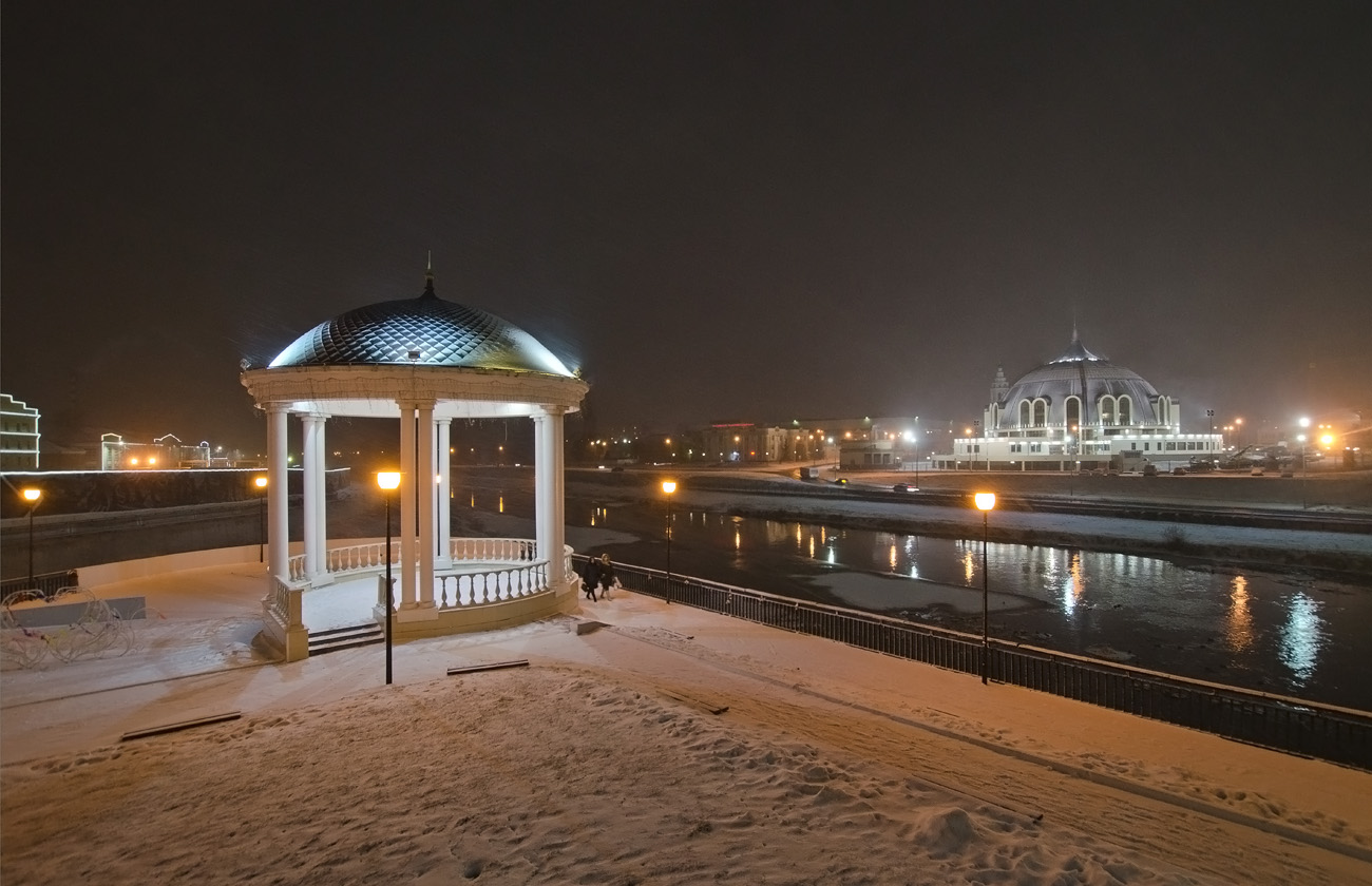 На набережной Упы