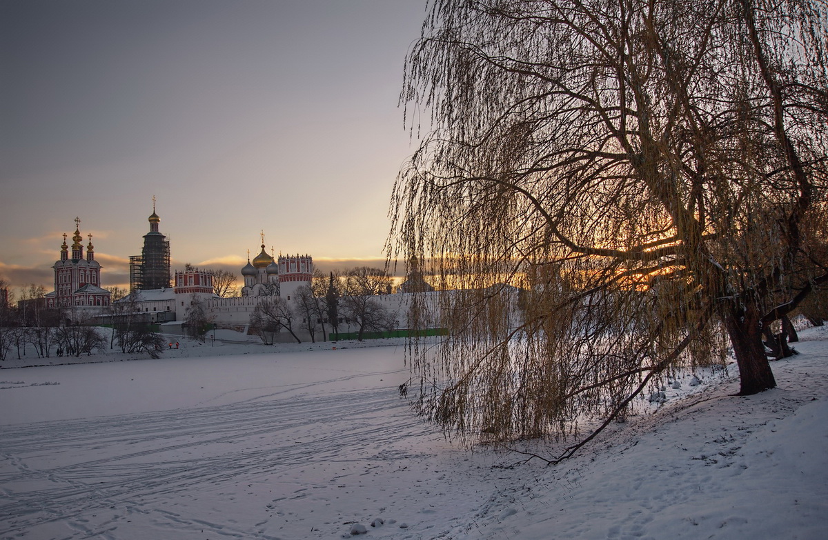Зимний вечер в Новодевичьем