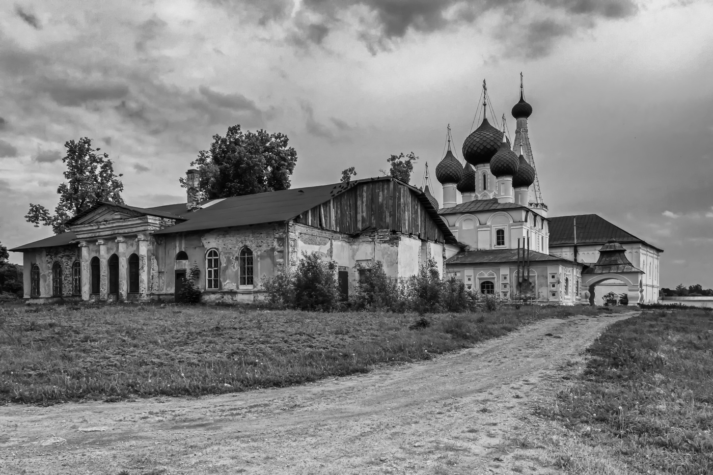 по Руси (Алексеевский монастырь)