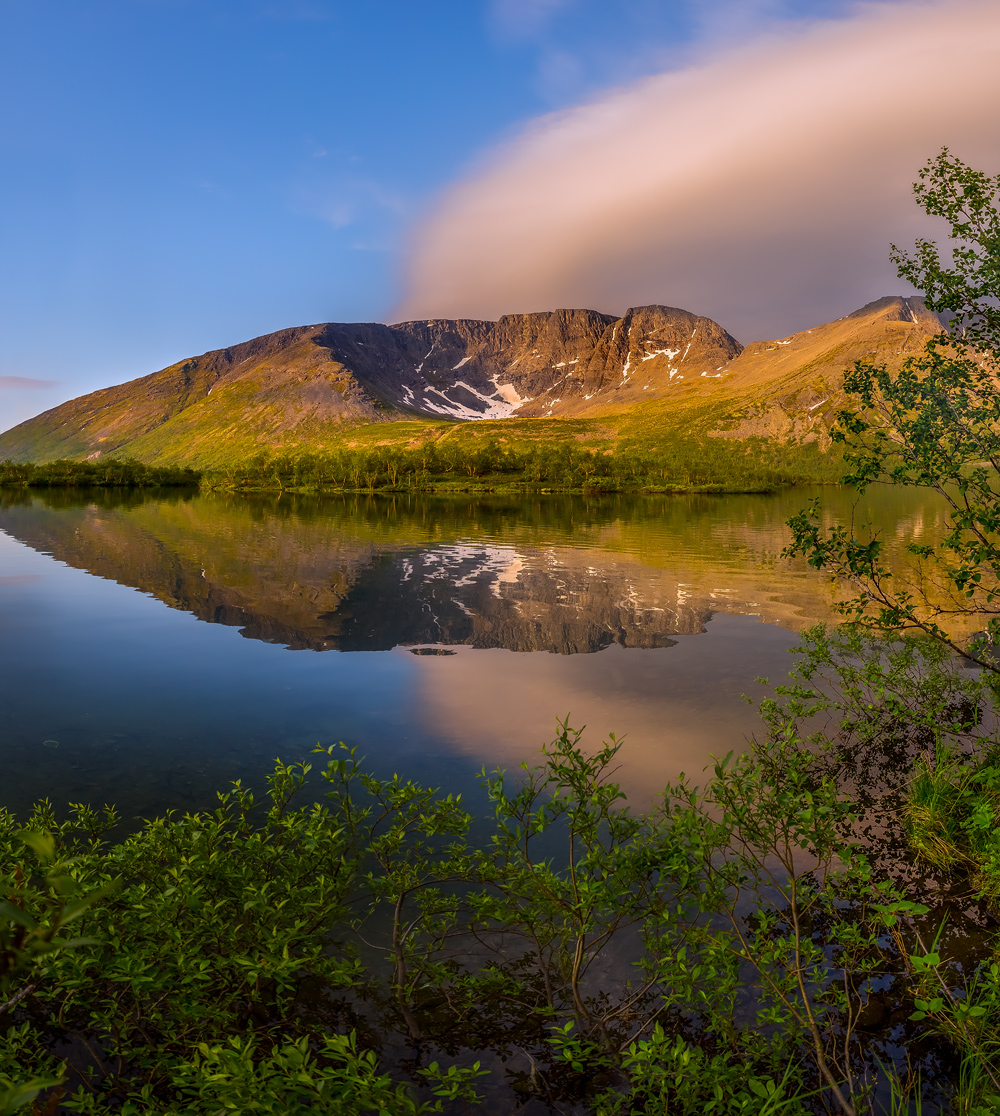 Озеро Большой Вудъявр.