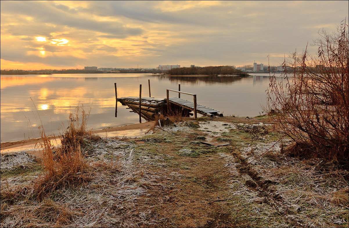 В ожидании.