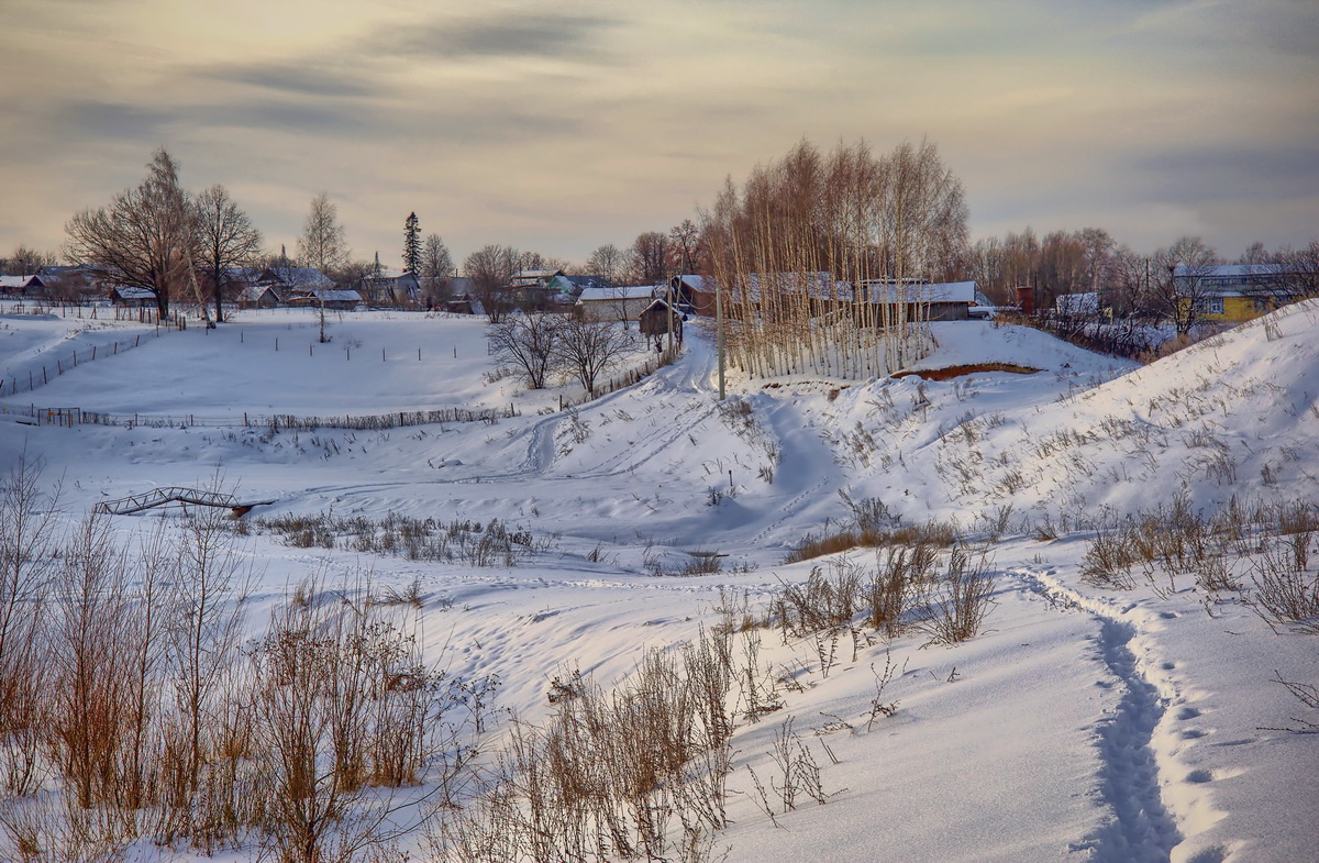 Легкой поступью неслышно Новый год приходит в дом