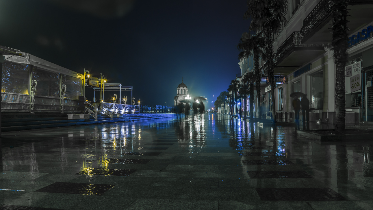 набережная на Рождество..