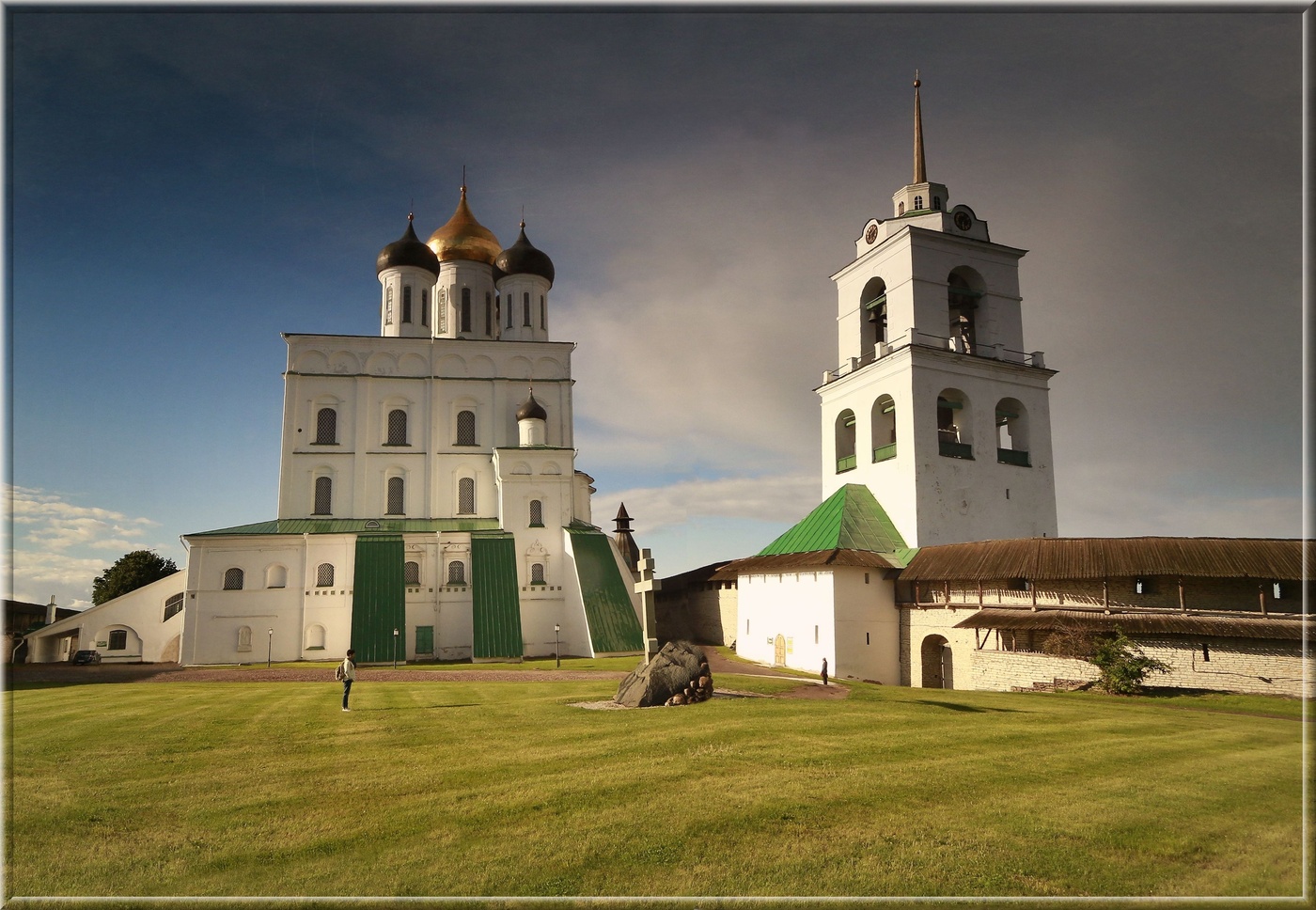 Опять гроза?