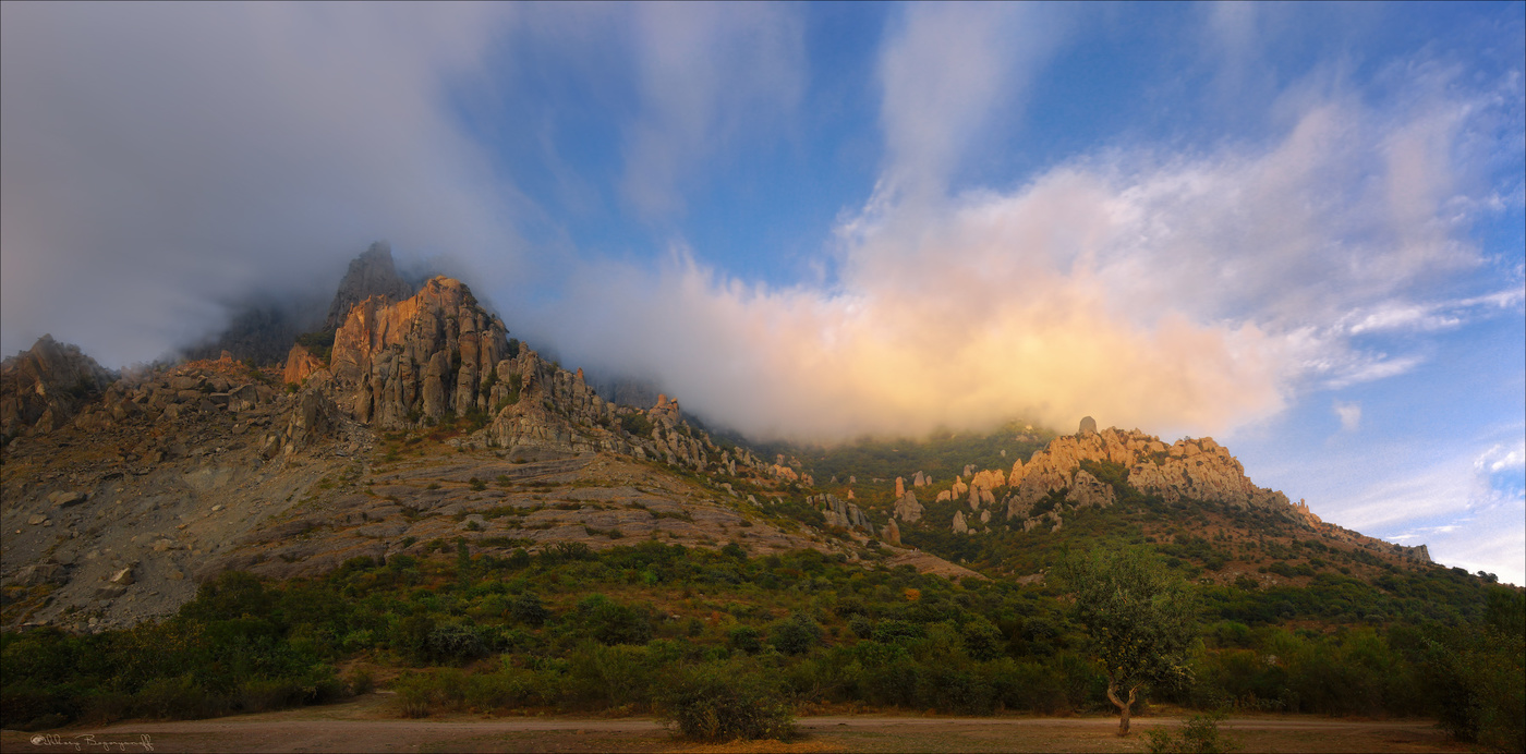 Там на неведомых дорожках...