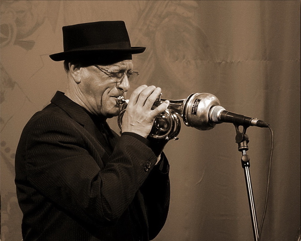 Поцелуй Давида Голощекина