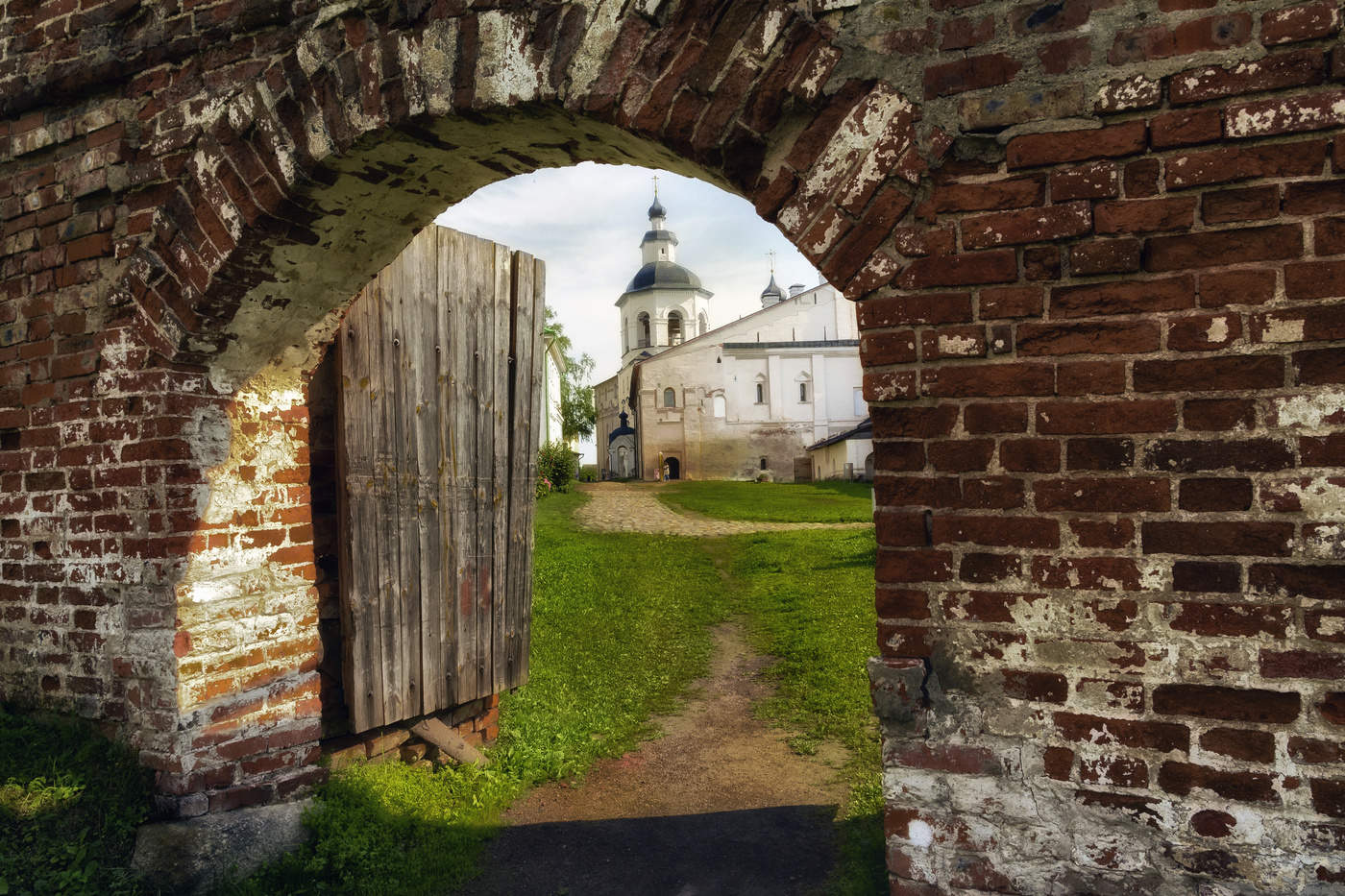 заглянуть в прошлое