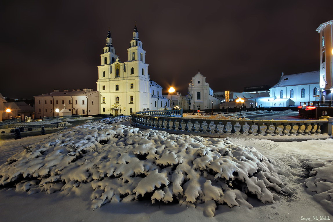 Хищный сугроб …к концу зимы