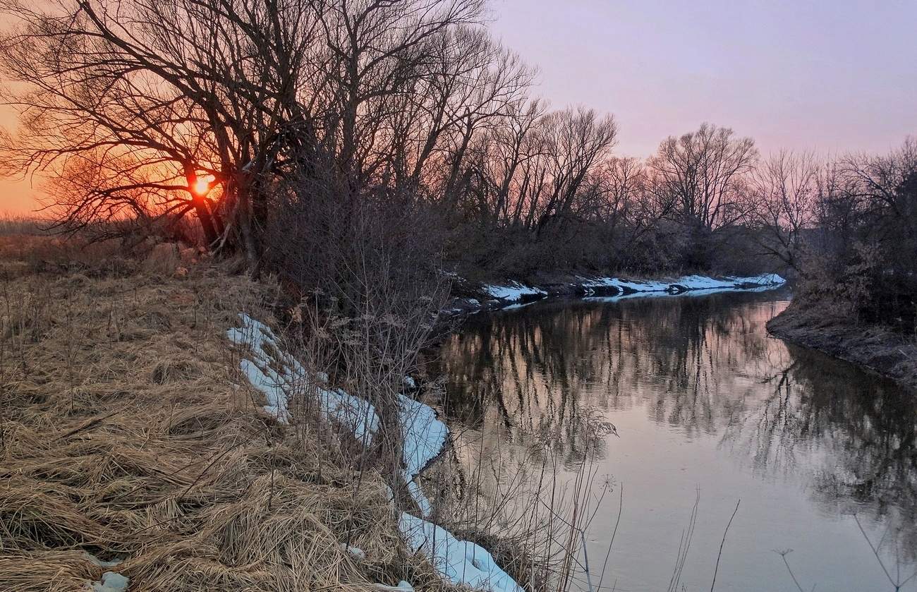 Мартовский вечер на реке Цон