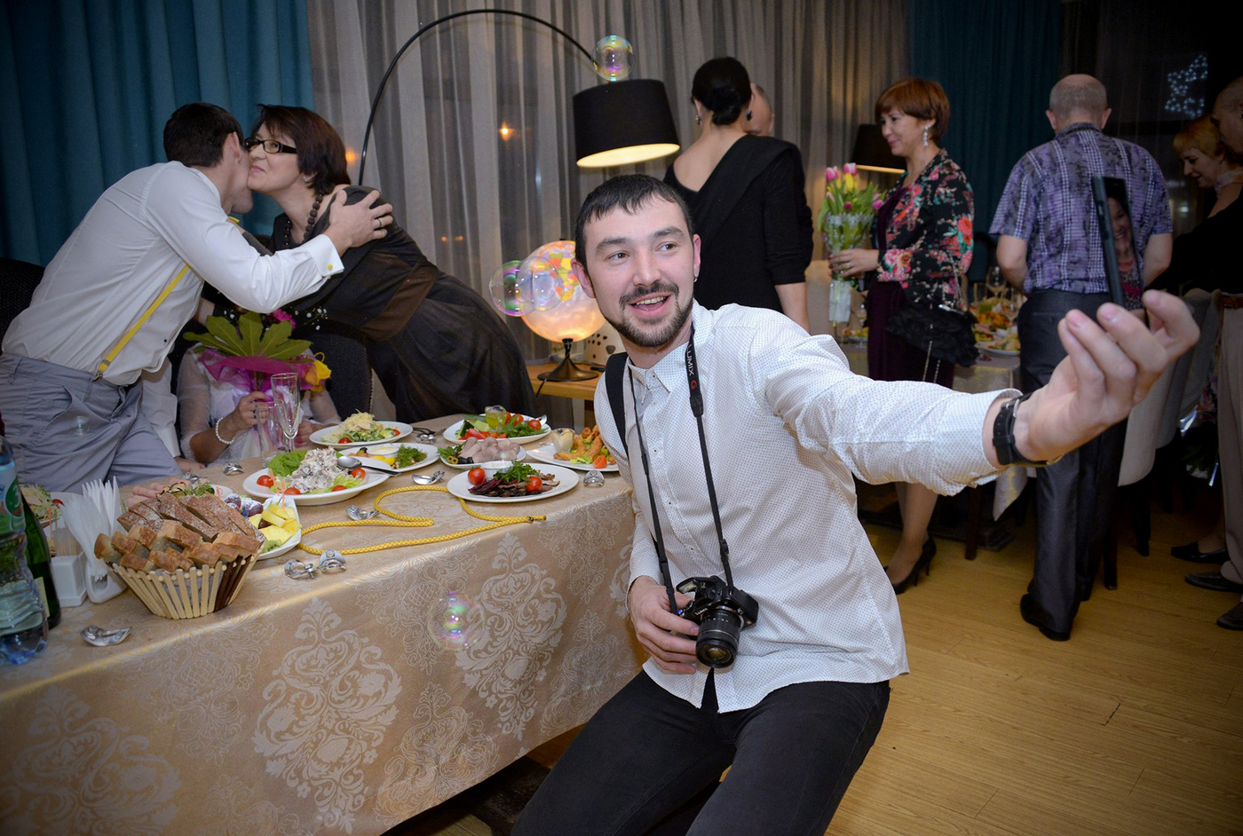 Селфи на свадьбе