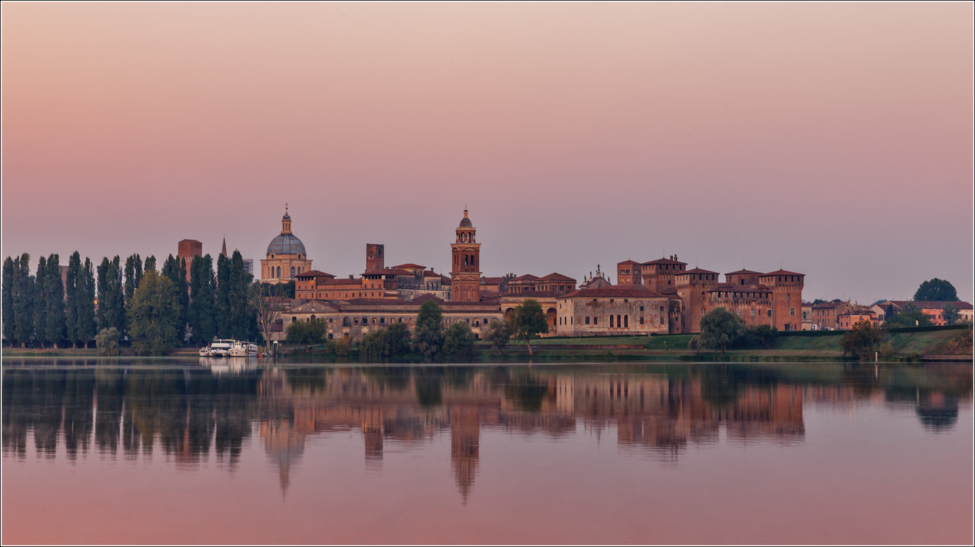 Рассвет в Мантуе.