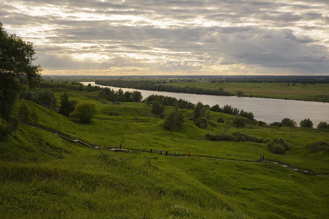 Я скажу: «Не надо рая, Дайте родину мою»...