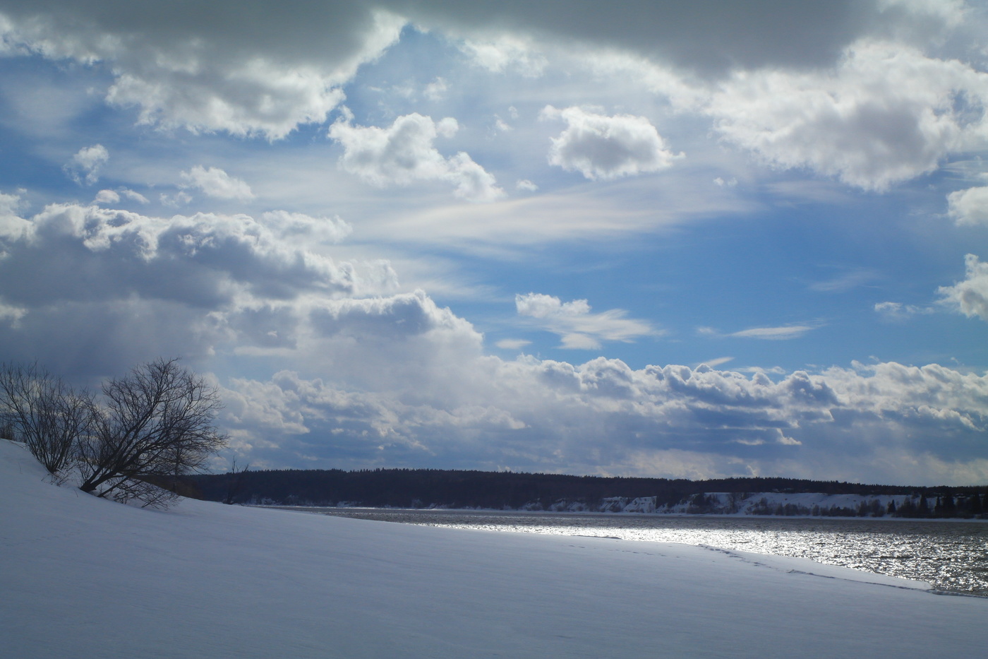 Под облаком.