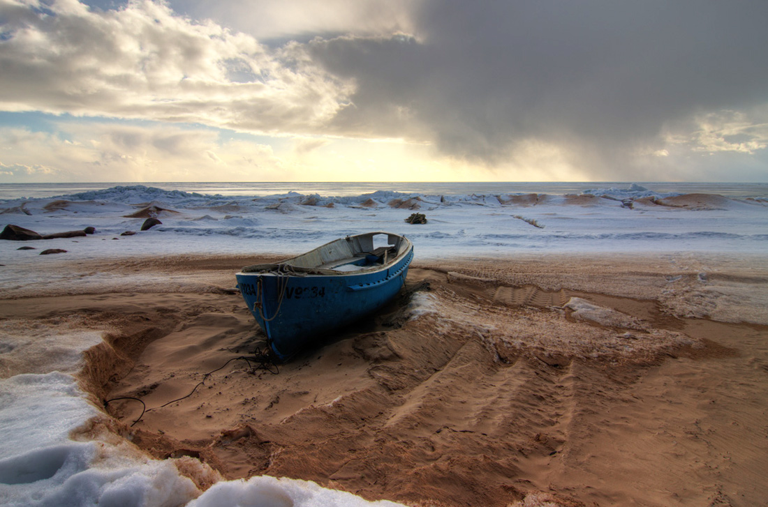 Среди песков и снегов