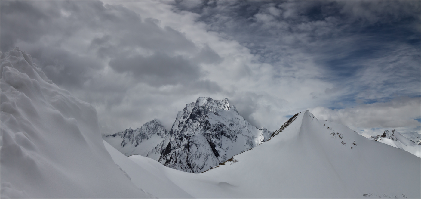 Там где сходятся небо и горы...