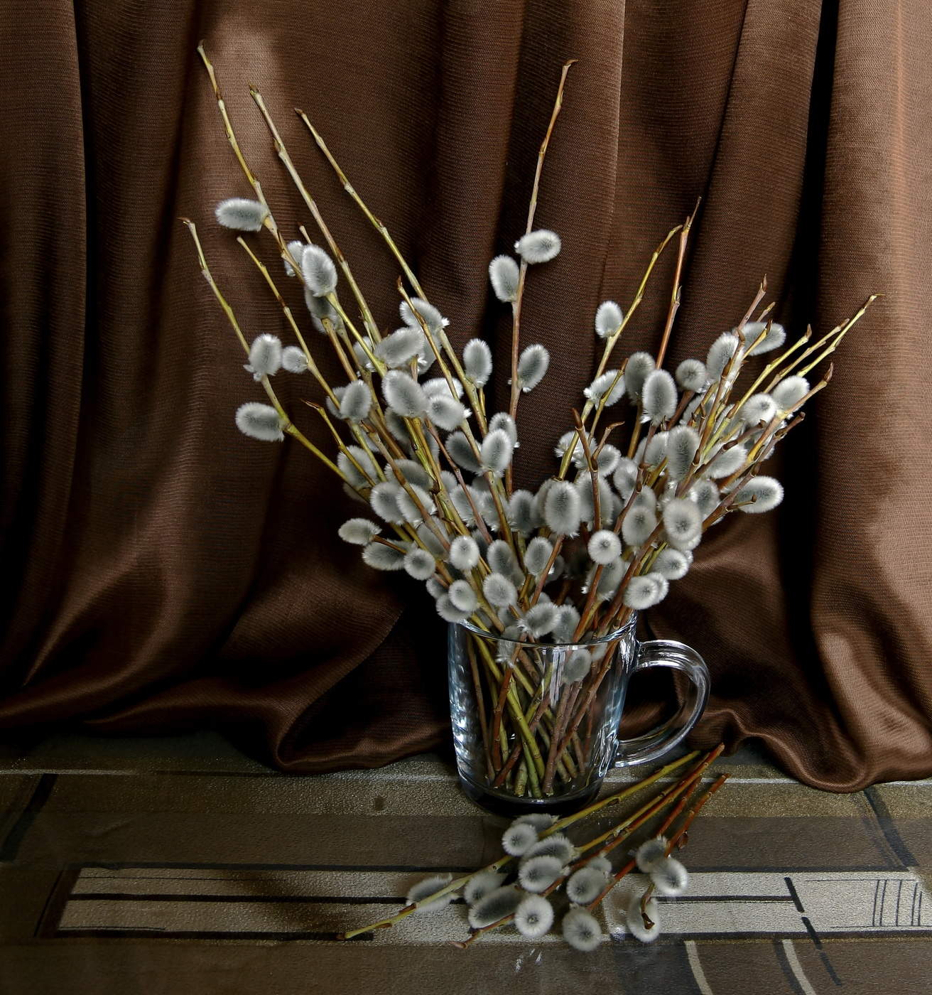 Верба распустилась, благодать спустилась с голубых небес