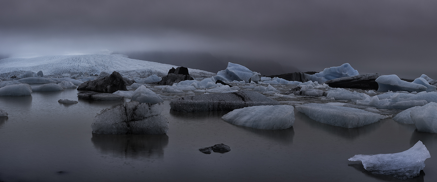 В голубом свете