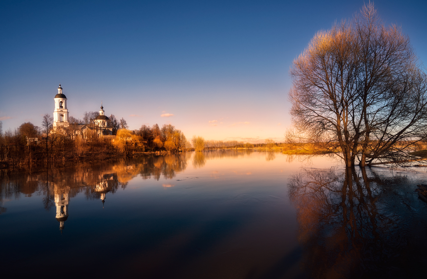 весенний разлив в Филипповском