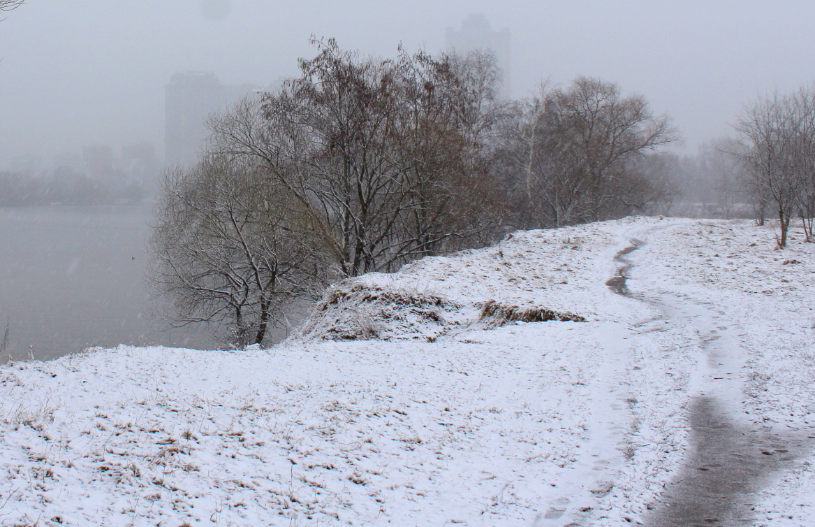 Снег в марте