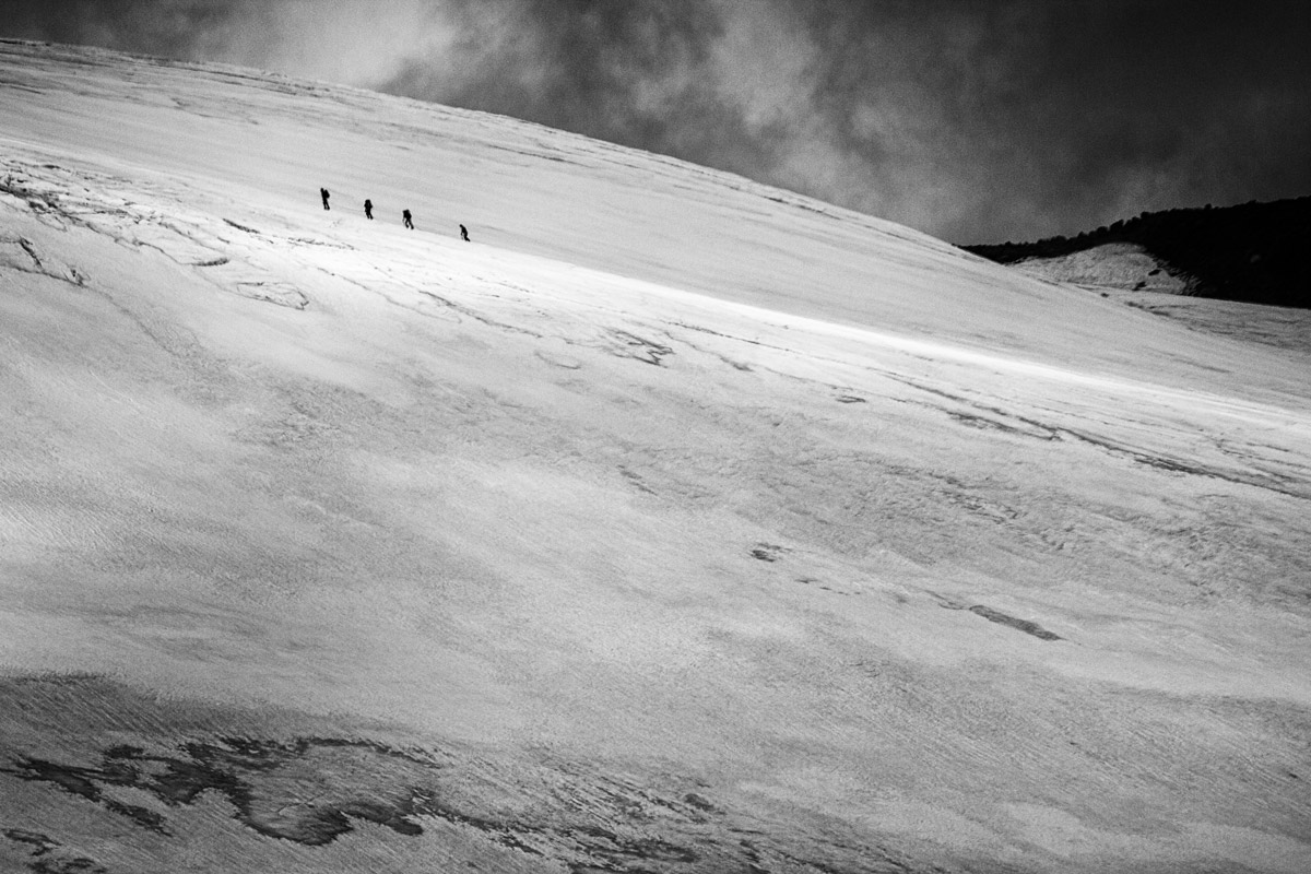 По линии света