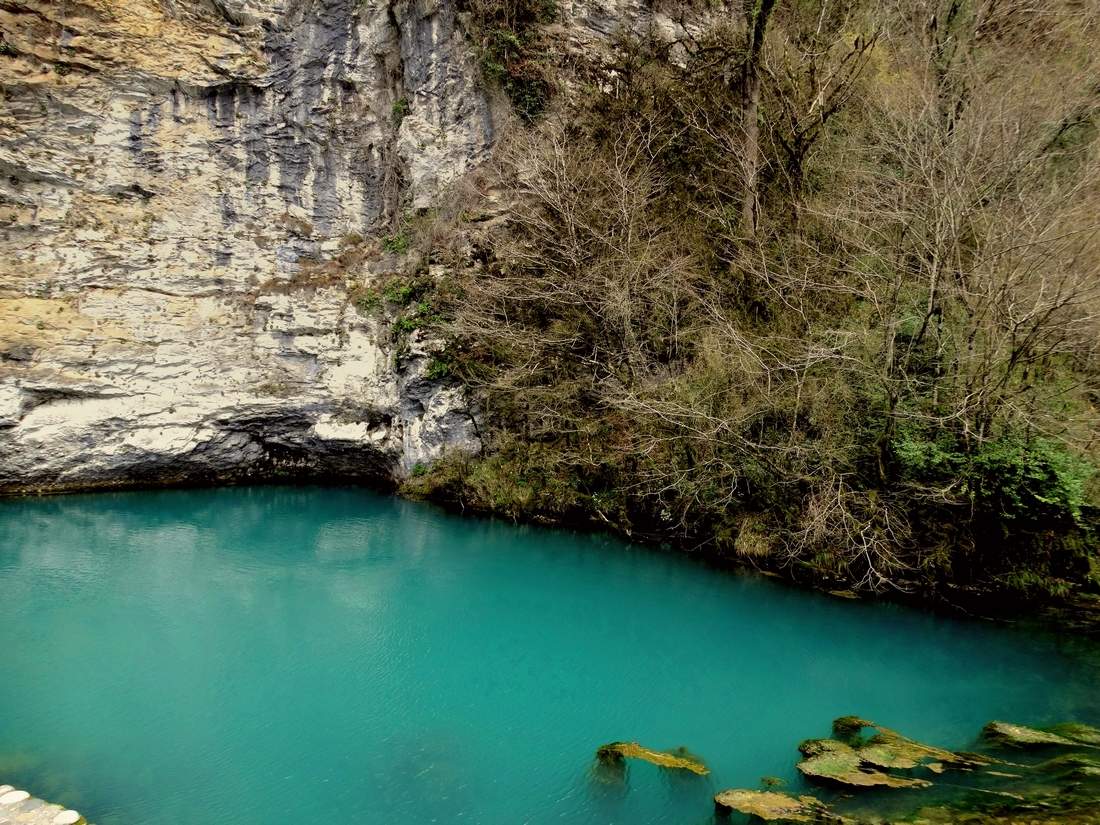 Озеро абхазского старца или Голубое озеро