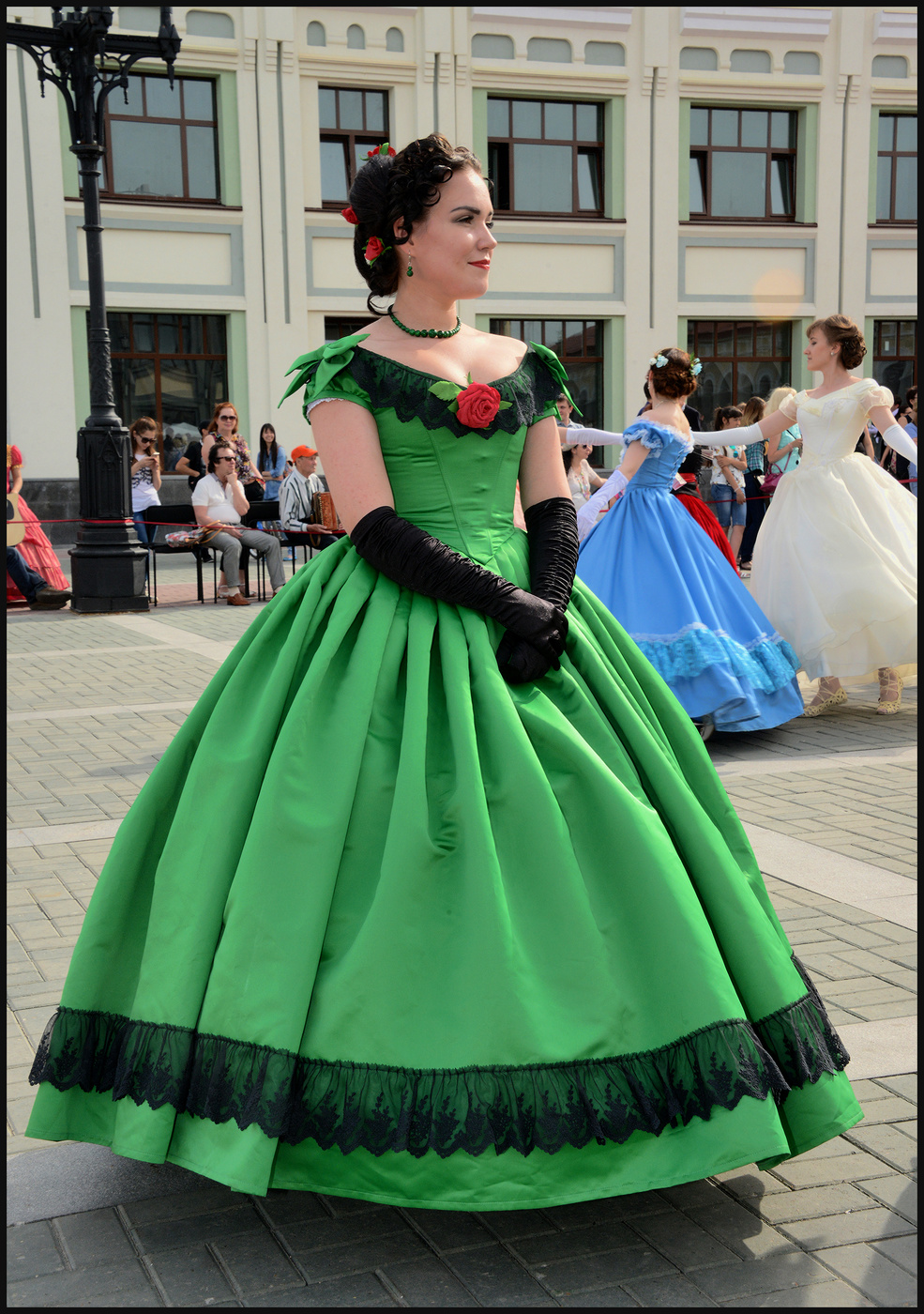 Пригласите даму танцевать