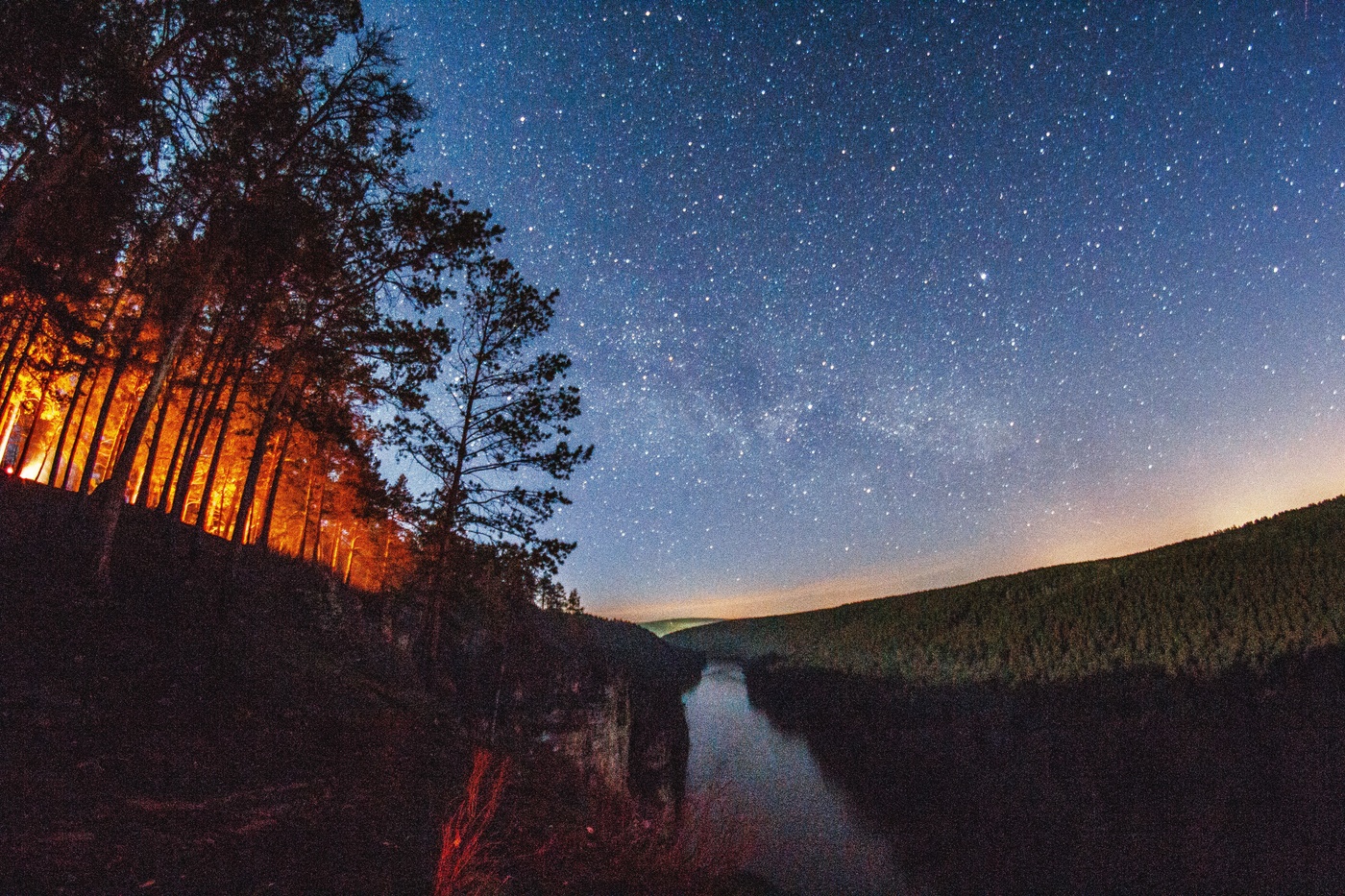Млечный путь над Айскими притёсами