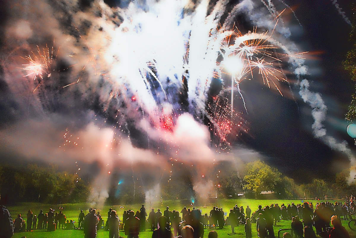 феерия огня и дыма