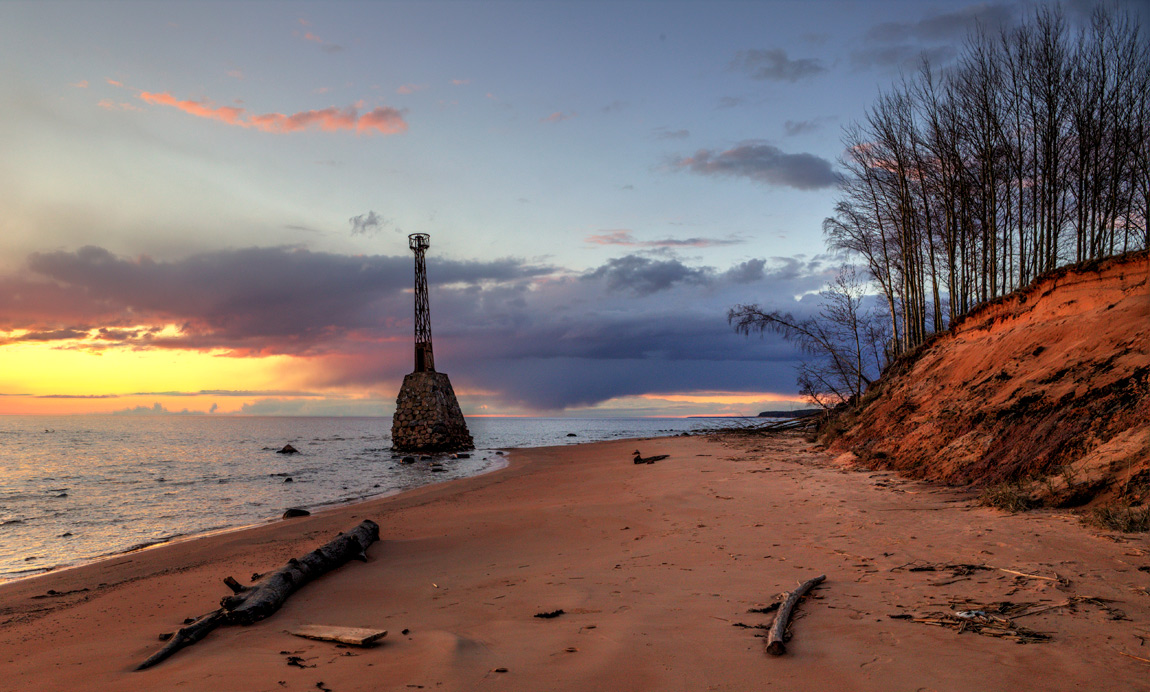 До маяка и обратно