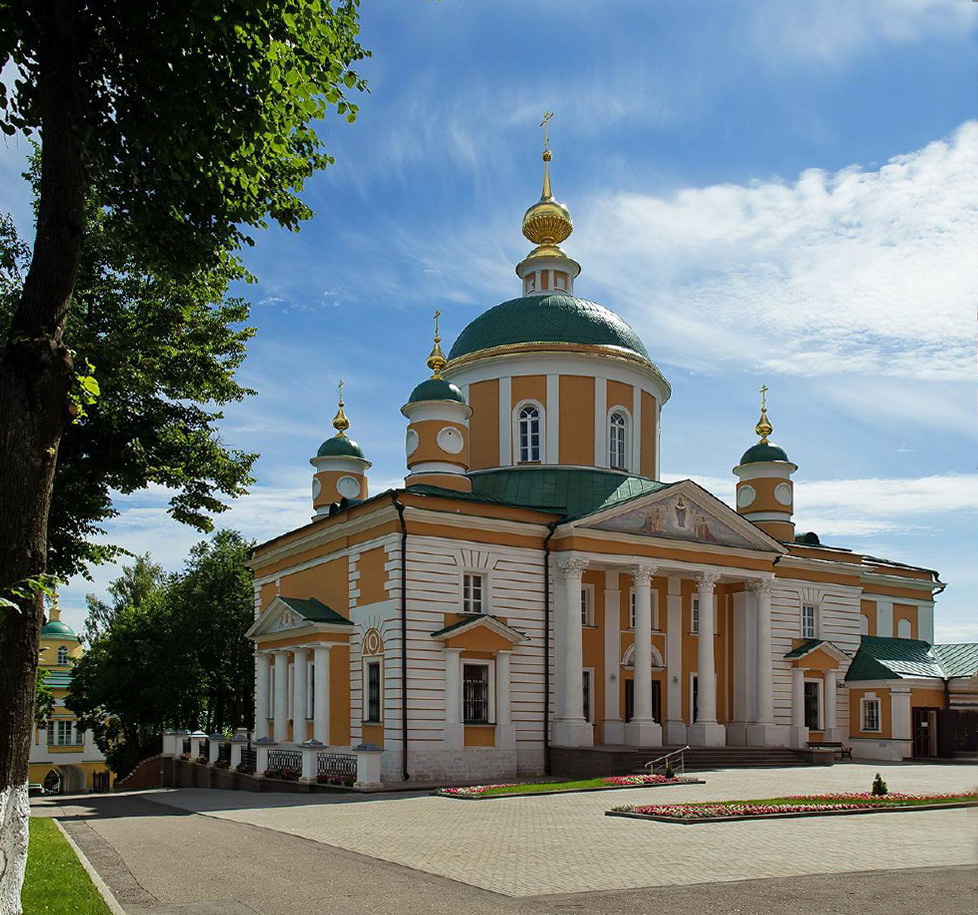 Храм Покрова Пресвятой Богородицы в Хотьковском монастыре